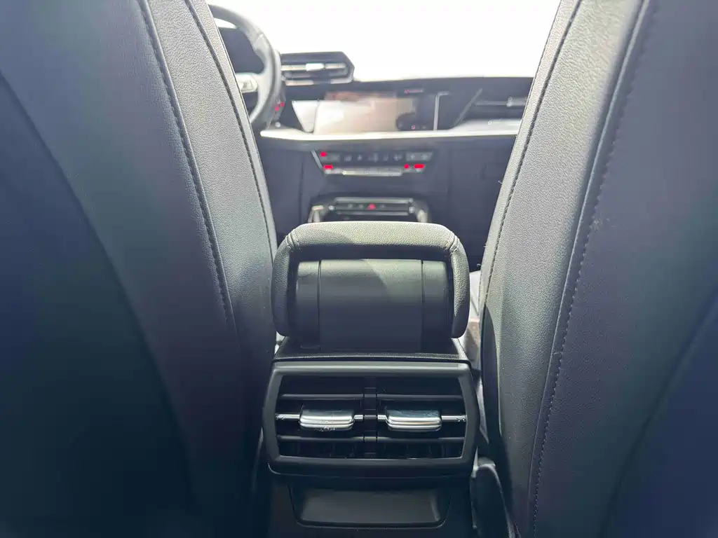 Audi A3L Limousine 35 TFSI Fashion Sport Edition 2023