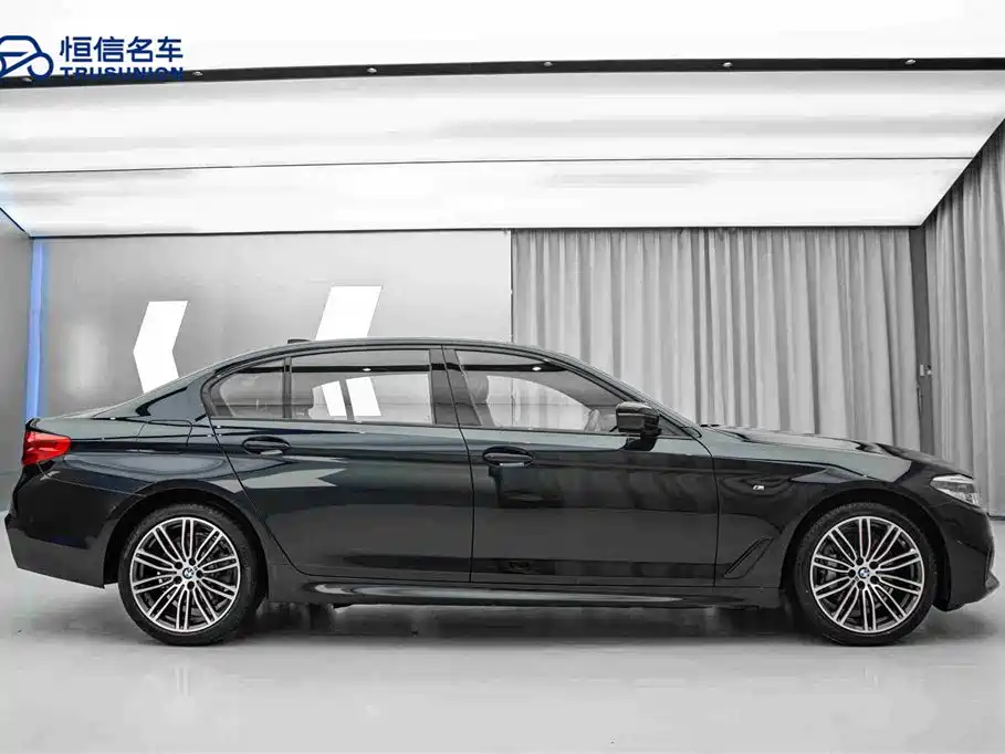 BMW 5 Series 2019 530Li Leading Edition M Sport Package
