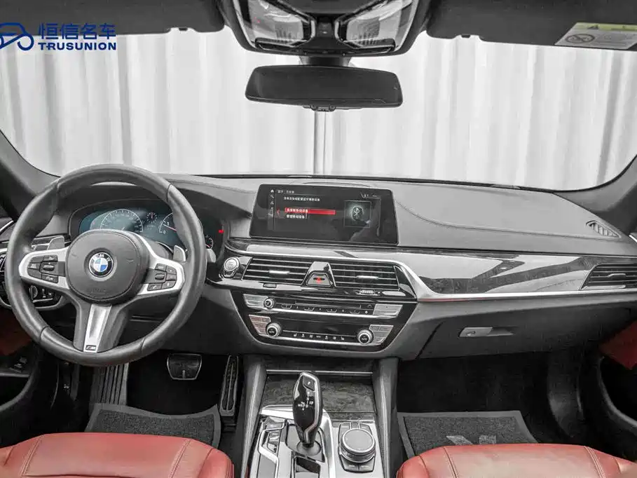 BMW 5 Series 2019 530Li Leading Edition M Sport Package