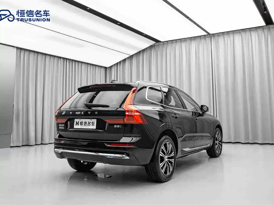 Volvo XC60 2022 B5 AWD Inscription
