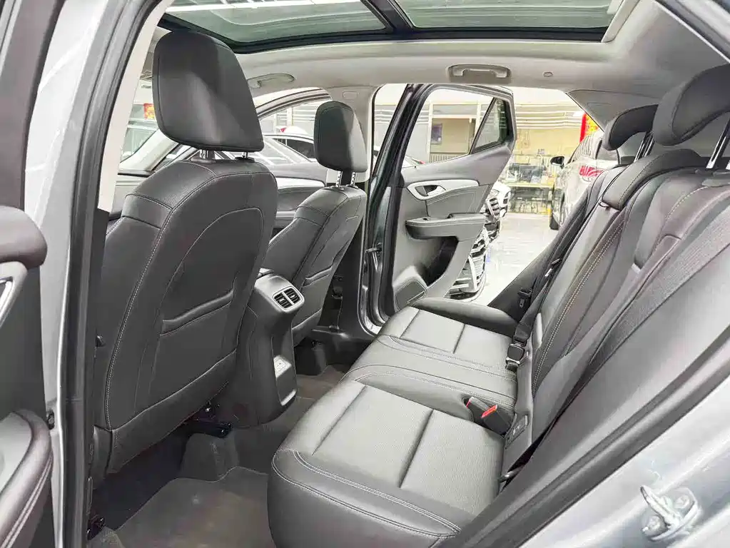 Buick Envision S 2025 25T Jinxiang Platinum Edition