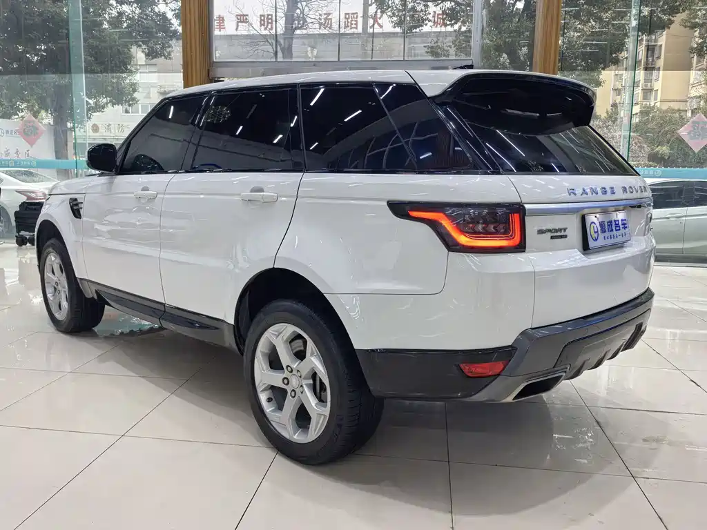 Range Rover Sport P400e 2018