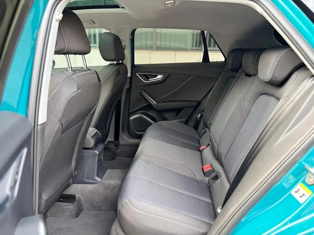 Audi Q2L 2018 35 TFSI Launch Edition China VI
