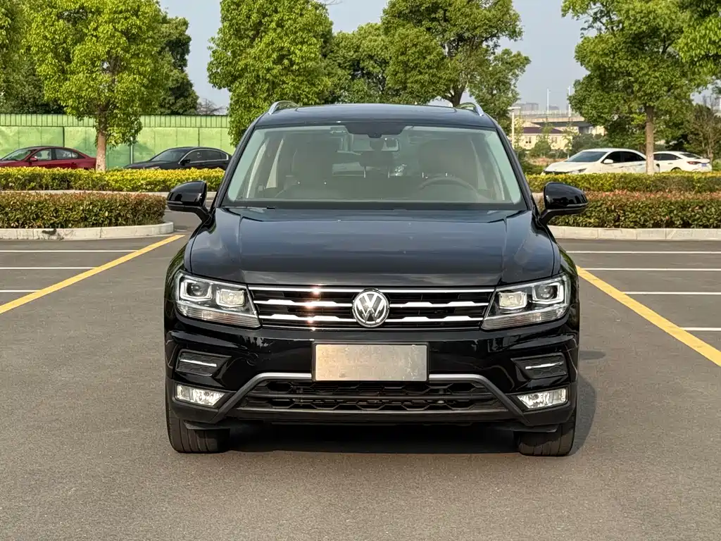 Tiguan L 2020 330TSI Automatic FWD Panorama Comfort Edition China VI