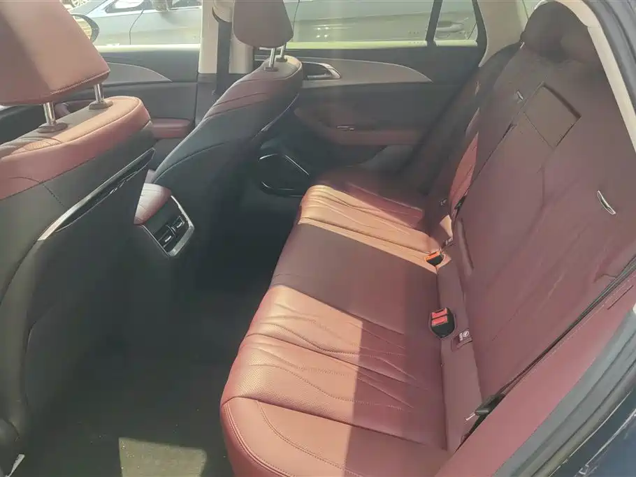 Hongqi H5 2023 2.0T Automatic ZhiLian QiLing Edition
