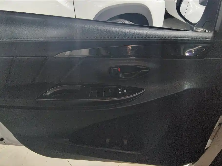 Yaris L Zhixuan 2020 1.5L CVT Leading Edition