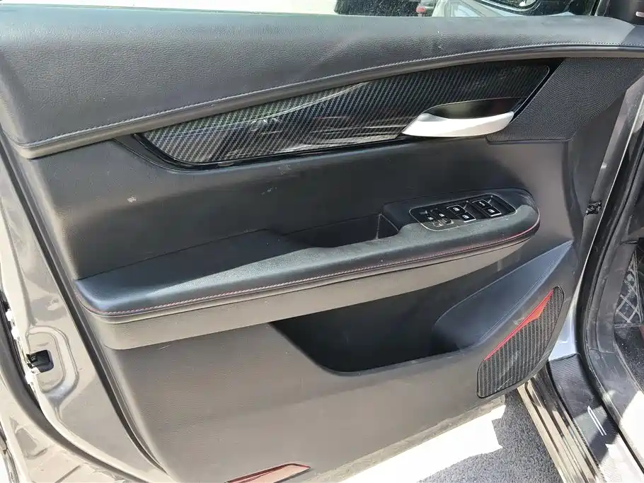 SWM Iron Man 2021 1.5T Manual Silver Edition