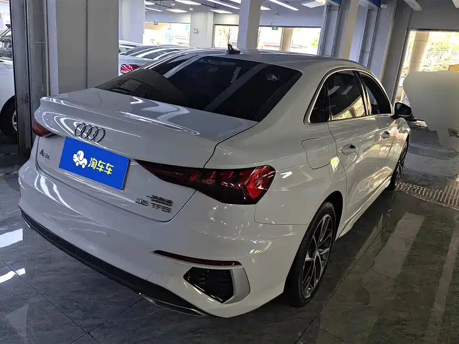 Audi A3L 2021 35 TFSI