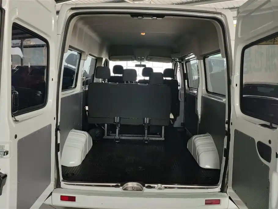 Maxus V80 2025 PRO