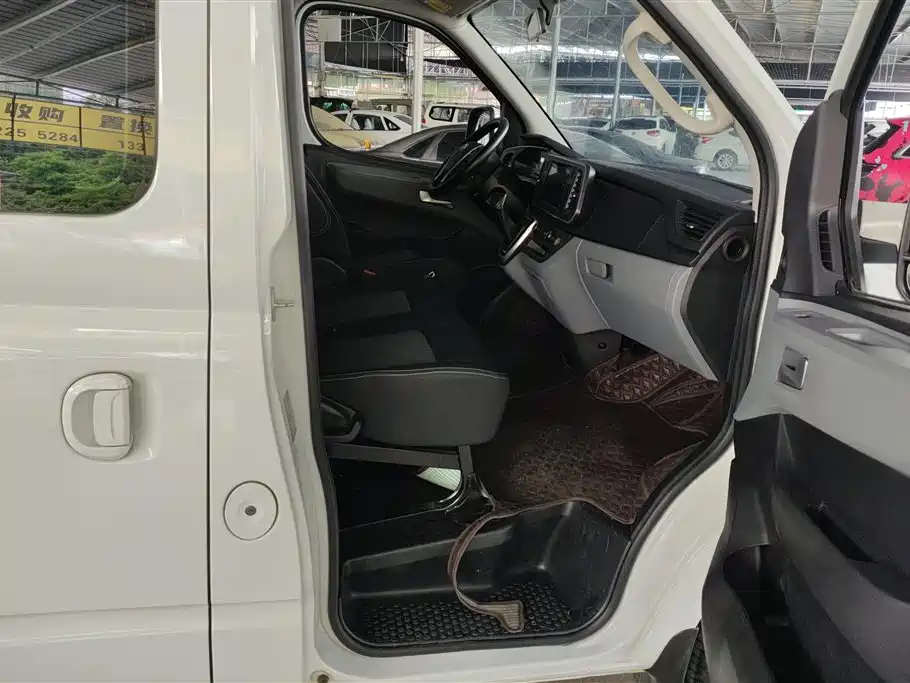 Maxus V80 2025 PRO