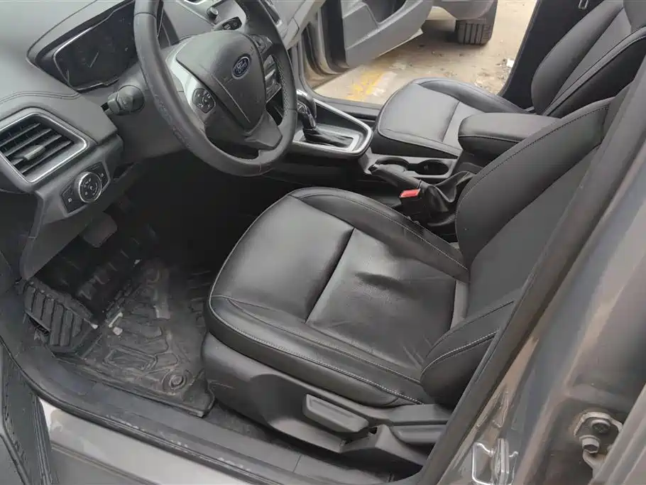 Ford Escort 2015 1.5L Automatic Fashion
