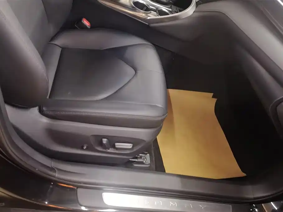 Camry 2018 2.5G Luxury Edition
