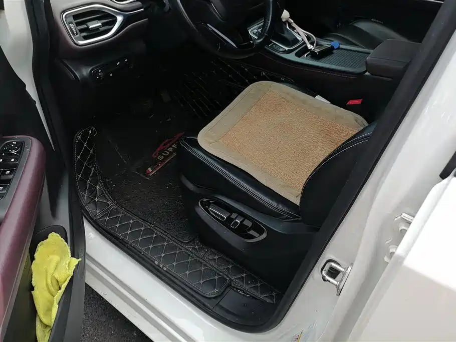 GAC Trumpchi M6 2021 270T DCT Zunjong Edition (7-seater)