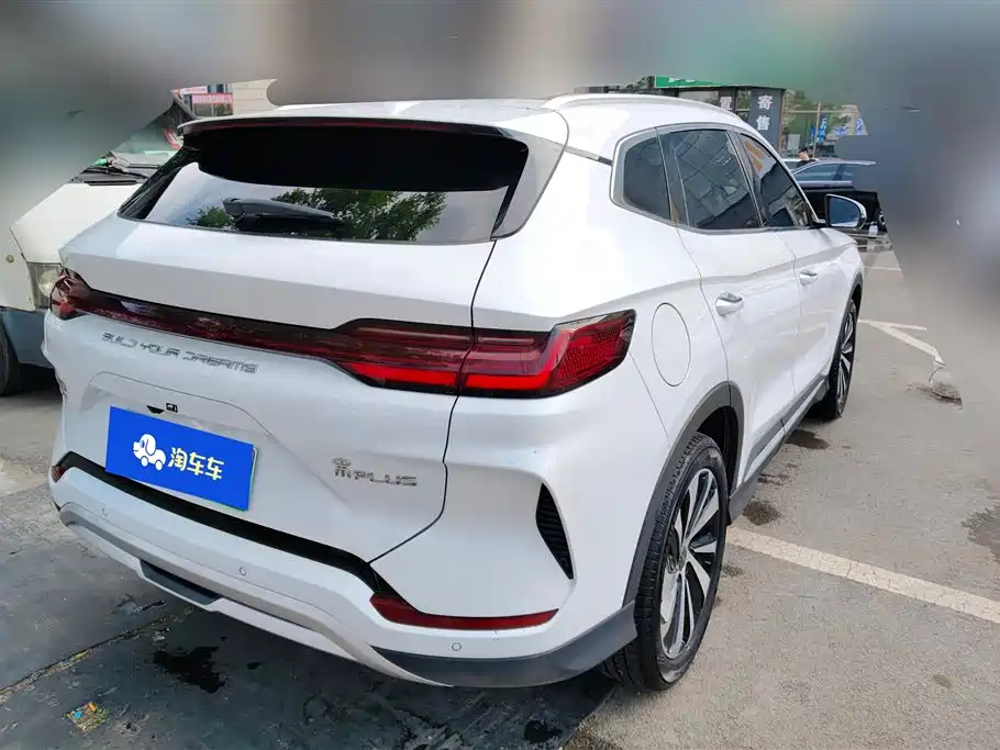 Song PLUS NEV 2023 Champion Edition DM-i 110KM Flagship PLUS