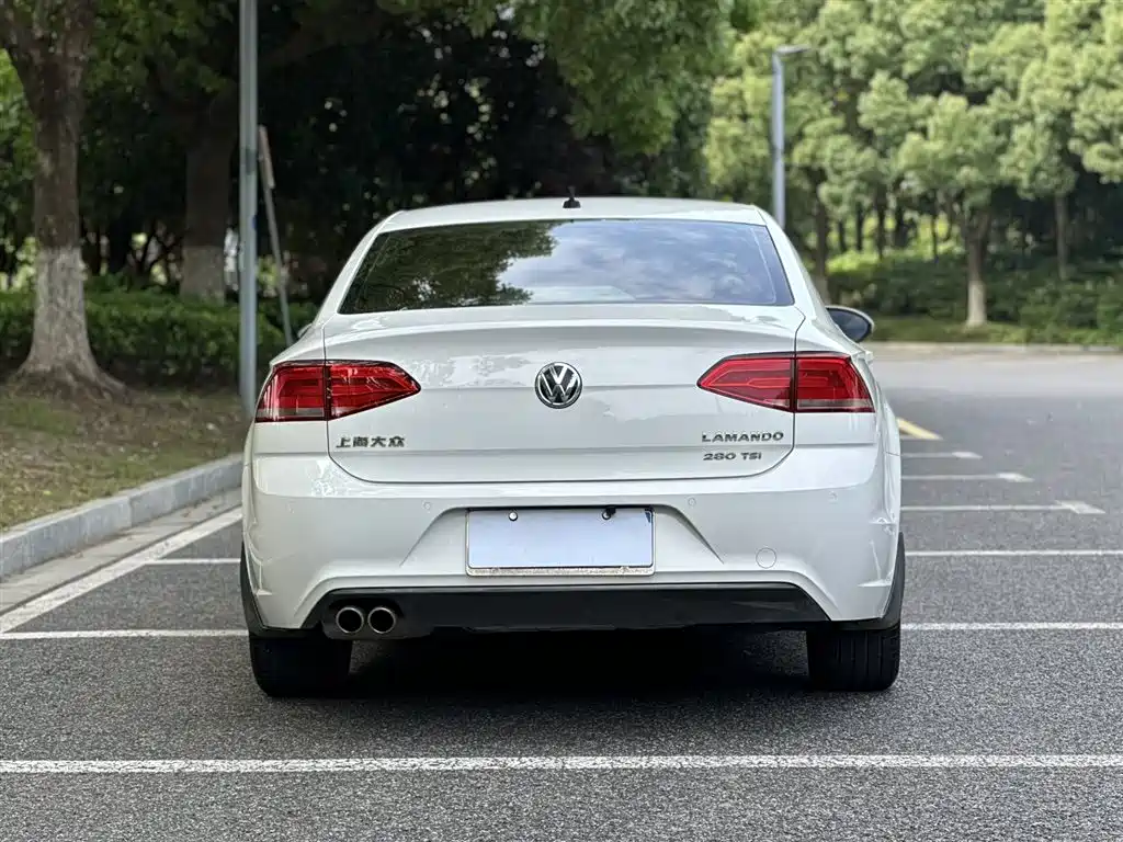 Volkswagen Lamando 2015 280TSI DSG Comfort Edition