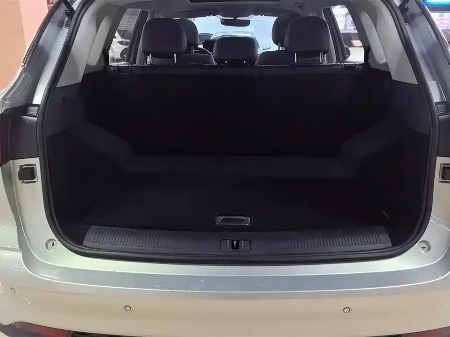 Roewe RX5 MAX 2019 400TGI Automatic 4G Connected Luxury Edition
