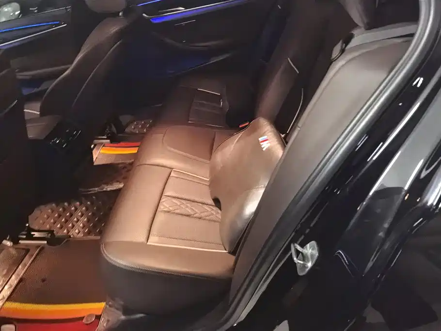 BMW 5 Series 2022 525Li M Sport Package - фото 11