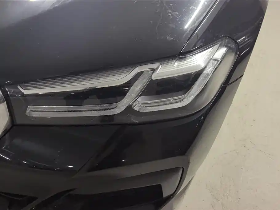 BMW 5 Series 2022 525Li M Sport Package - фото 5