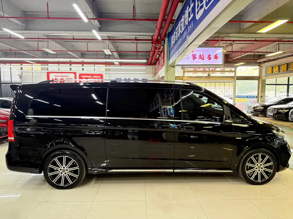 Mercedes-Benz V-Class 2022 V 260 L Long Wheelbase Luxury Edition