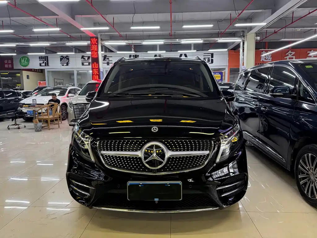 Mercedes-Benz V-Class 2022 V 260 L Long Wheelbase Luxury Edition