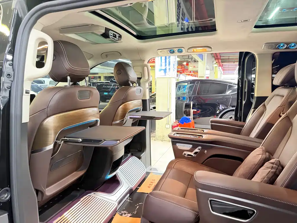 Mercedes-Benz V-Class 2022 V 260 L Long Wheelbase Luxury Edition