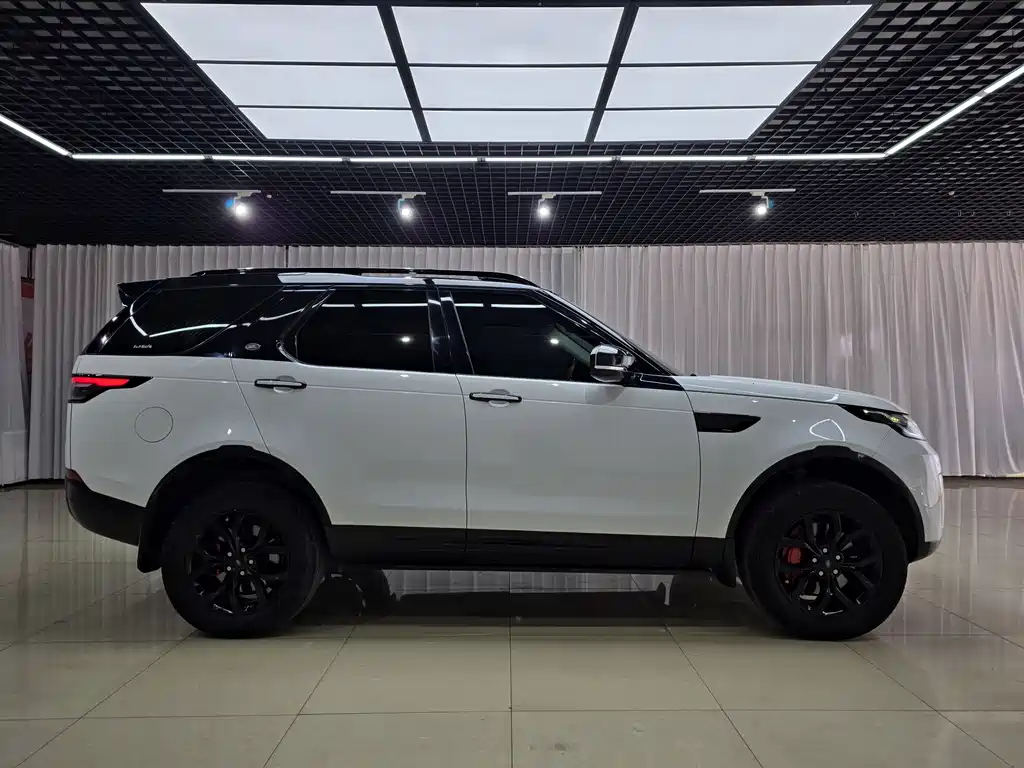 Land Rover Discovery 2018 3.0 SC V6 SE