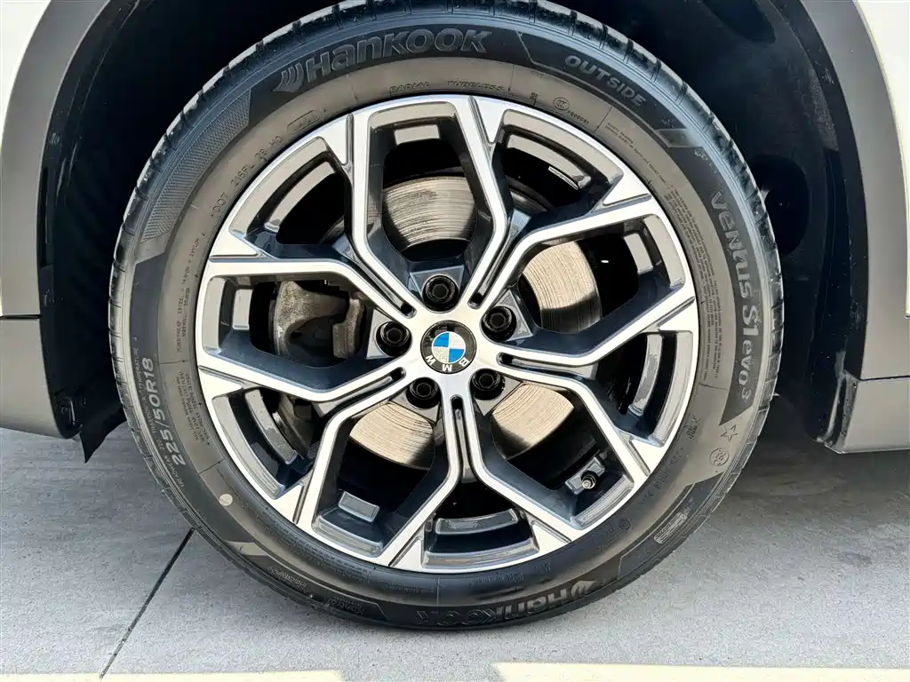 BMW X1 2021 sDrive25Li Leading Edition - фото 12