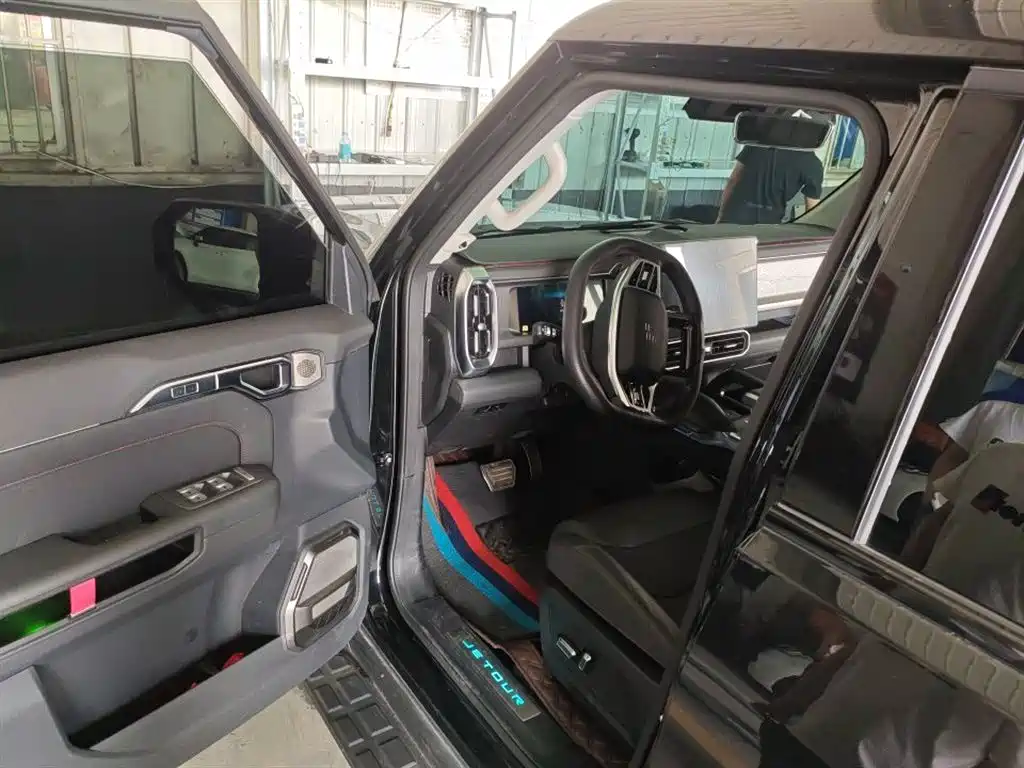 Jetour Traveller 2023 2.0T AWD Cross PRO