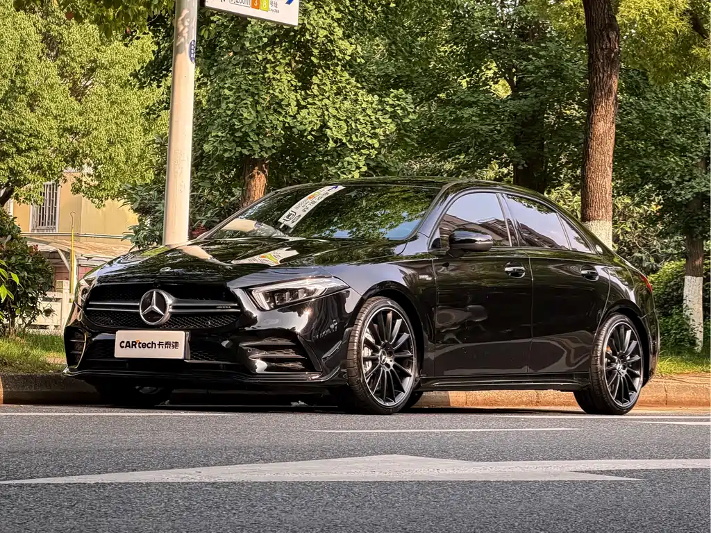 Mercedes-Benz AMG A 35 L 4MATIC 2022