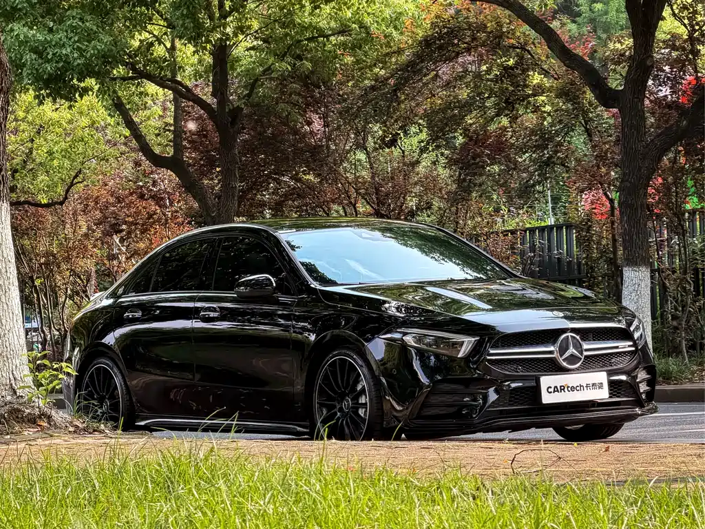 Mercedes-Benz AMG A 35 L 4MATIC 2022