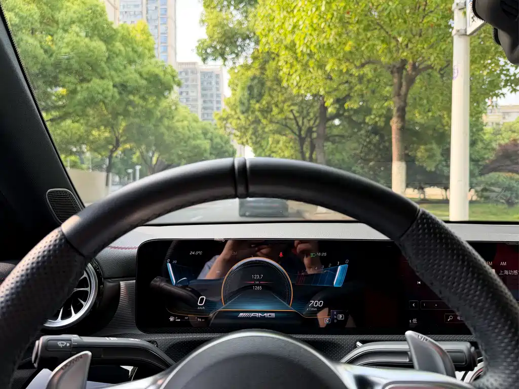 Mercedes-Benz AMG A 35 L 4MATIC 2022