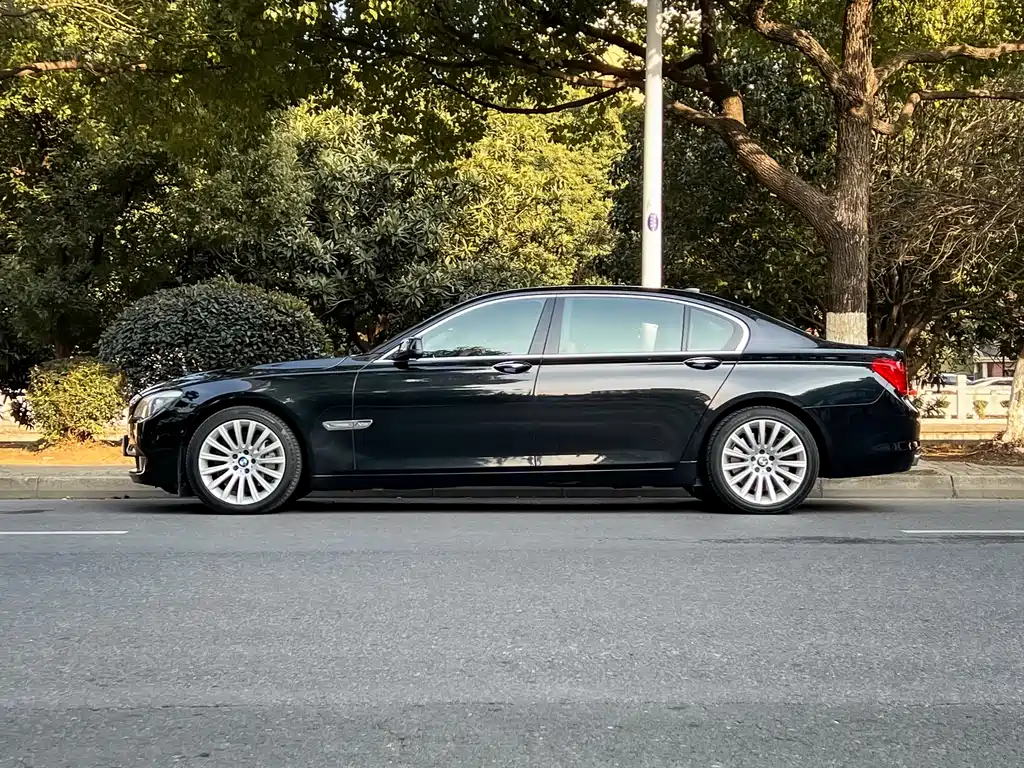 BMW 7 Series 2010 760Li
