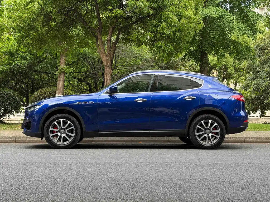 Levante 2018 3.0T Standard Edition