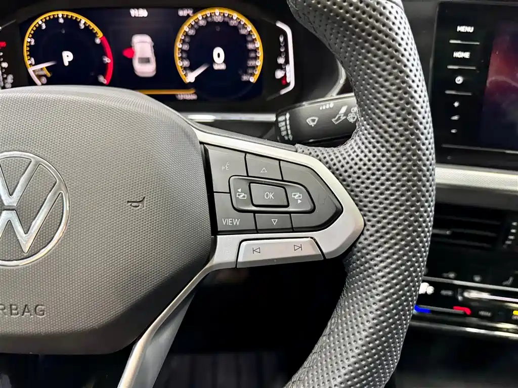 Passat 2025 Outstanding Edition 380TSI Longteng Edition