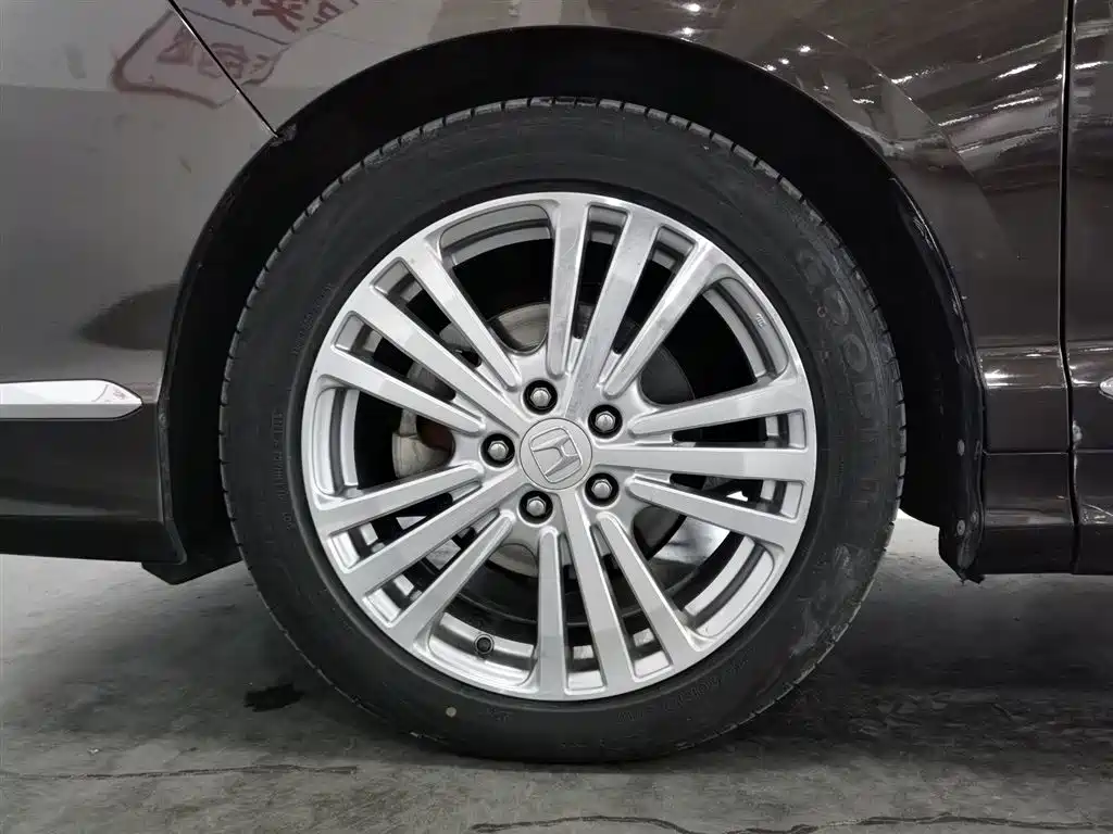 Honda Elysion 2016 2.4L Supreme Edition