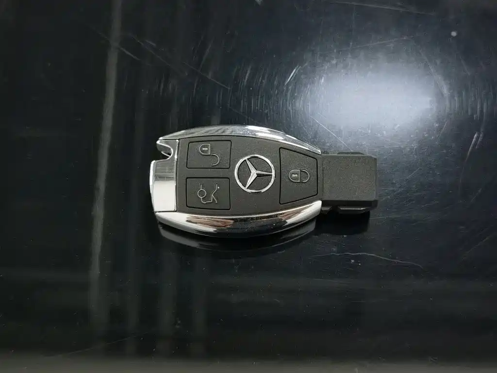 Mercedes-Benz GLC 2018 GLC 260 4MATIC Luxury Edition
