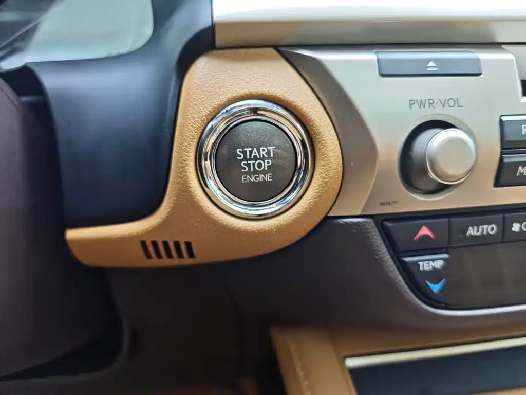 Lexus ES 2015 200 Elite Edition
