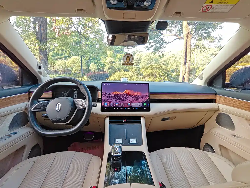 AITO M7 2022 1.5T AWD Luxury Edition