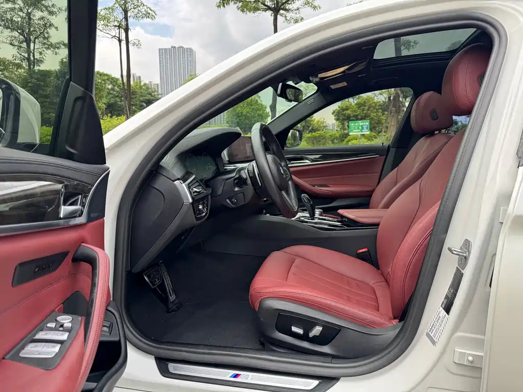 BMW 5 Series 2019 Facelift 530Li Leading Edition M Sport Package