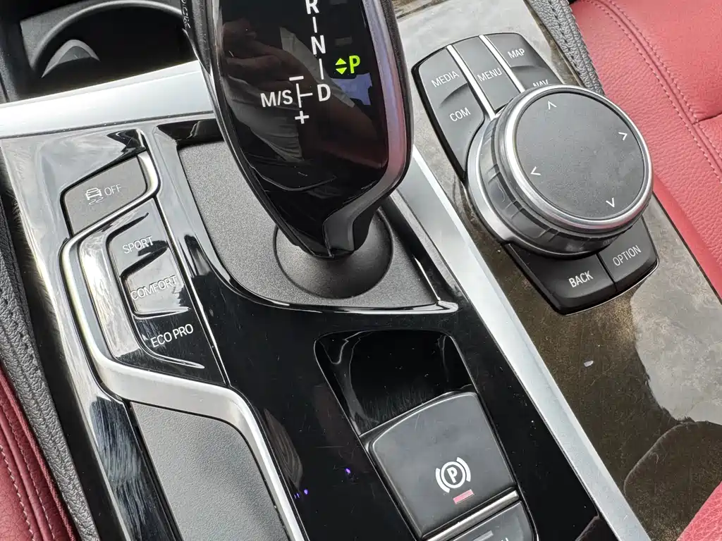 BMW 5 Series 2019 Facelift 530Li Leading Edition M Sport Package