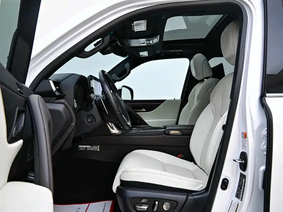 Lexus LX 600 2024