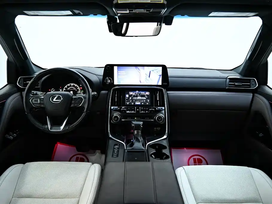 Lexus LX 600 2024