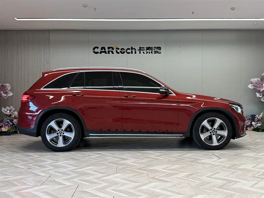 Mercedes-Benz GLC 2018 GLC 260 4MATIC Luxury
