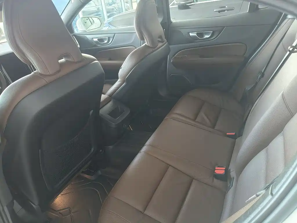 Volvo S60 2024 B4 Inscription