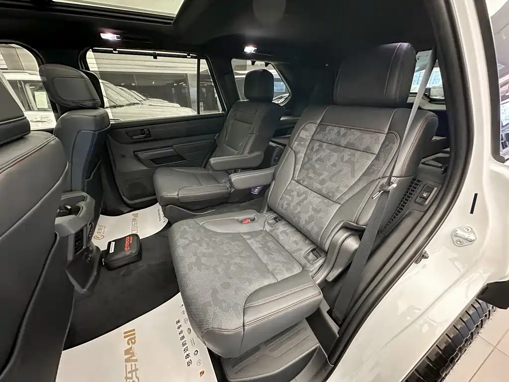 Toyota Sequoia 2024 3.5T Hybrid AWD US Spec