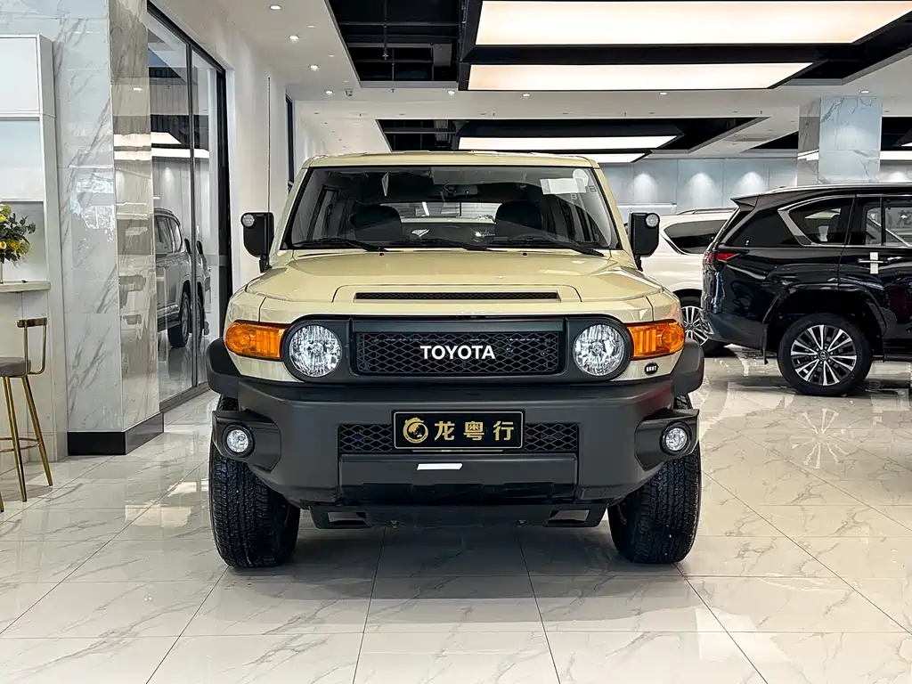 FJ Cruiser 2023 4.0L Automatic