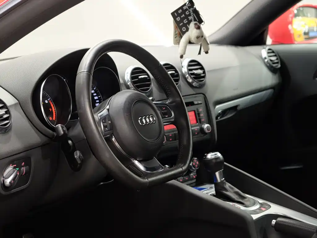 Audi TT Coupe 2.0 TFSI (2008)