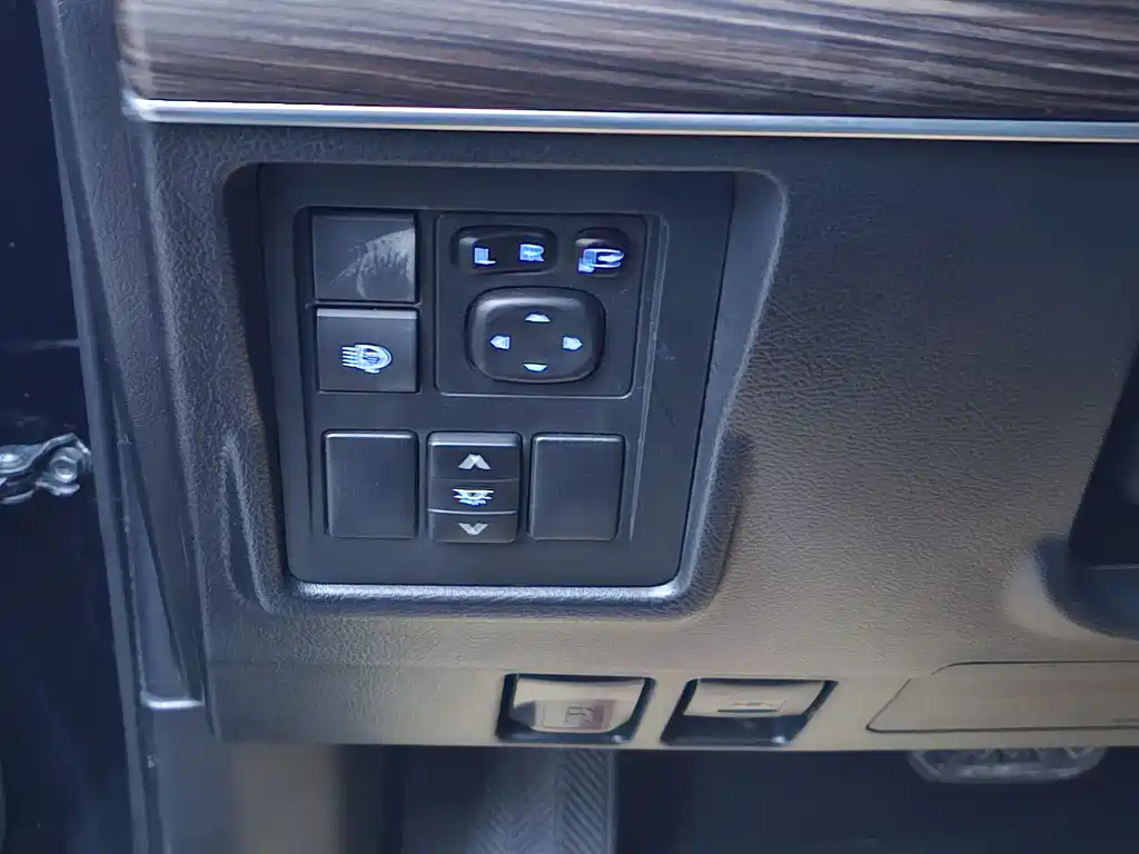 Toyota Prado 2019 3.5L Automatic TX-L Premium Rear-Mounted Spare Tire
