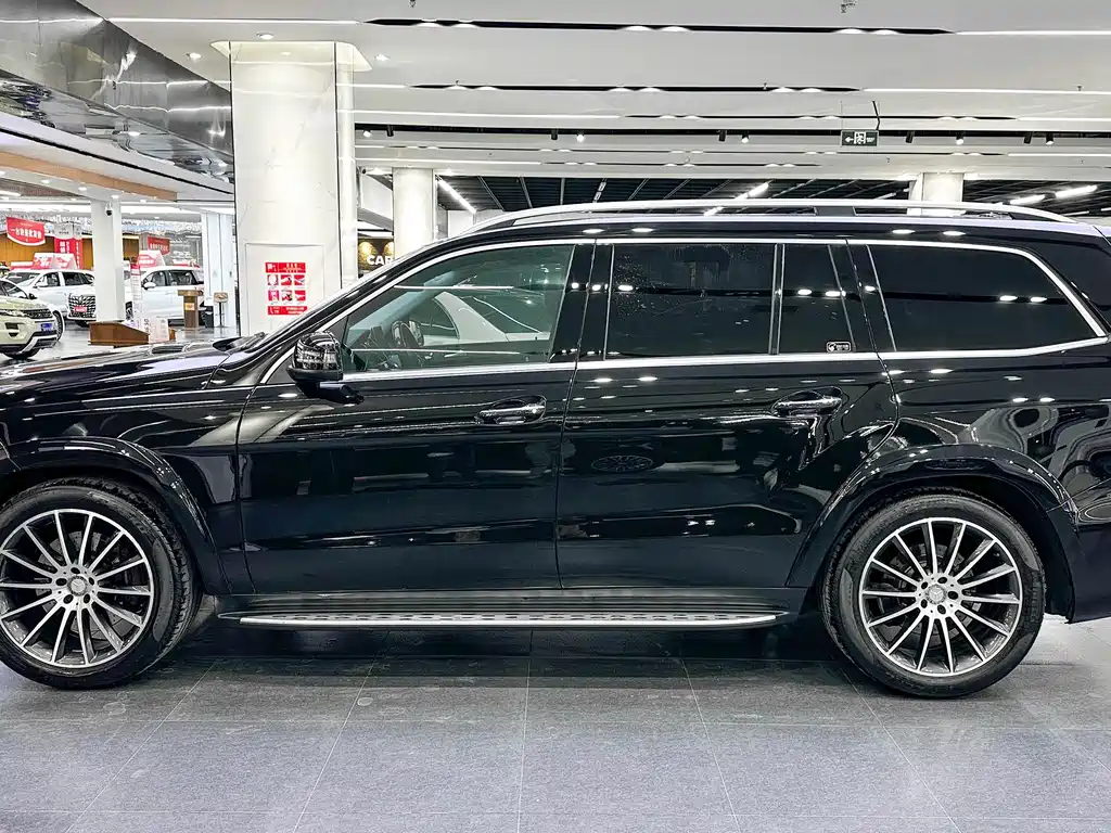 Mercedes-Benz GLS 500 4MATIC