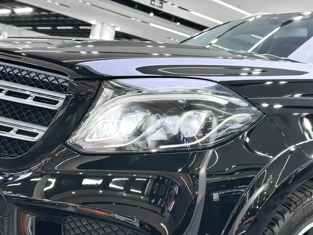 Mercedes-Benz GLS 500 4MATIC